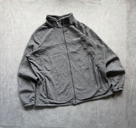 13. Veste polaire Columbia gris foncé taille 3XL 