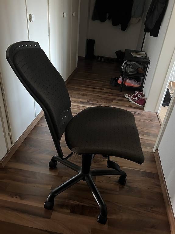 Stühle: Bürostuhl  – Gebraucht aus Au ZH von enn_9qwh 2
