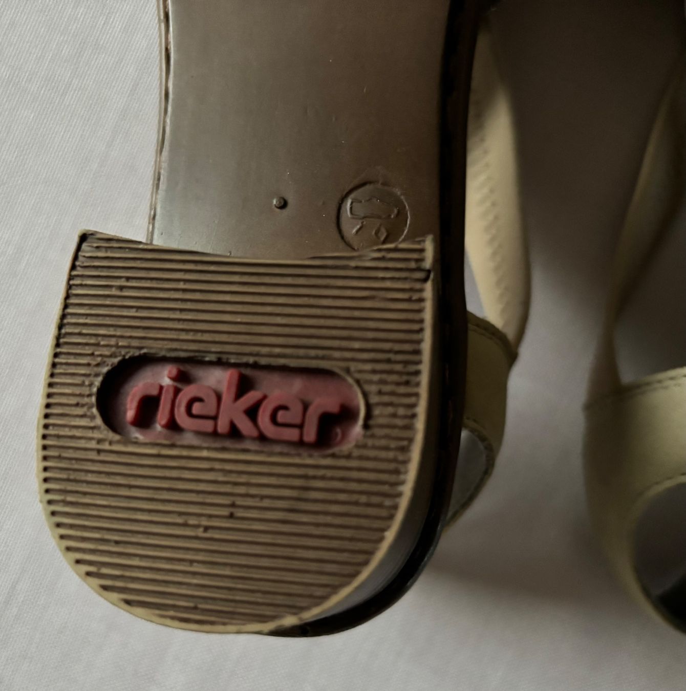 Rieker Scarpe da donna: Sandaletten von RIEKER – Nuovo (secondo la descrizione) da Zürich venduto da Tzhkely24 4