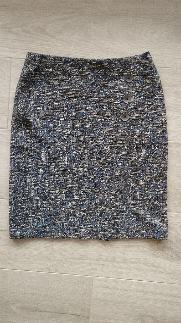 Esprit Gonne: Jupe crayon Esprit taille XS – Nuovo e nell'imballaggio originale da Belmont-sur-Yverdon venduto da Dani-Lynne