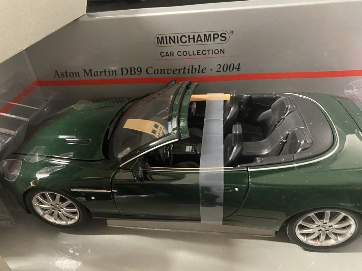 Minichamps Modellini d'auto: Model Autos 1:18 Aston Martin neu – Usato da Bischofszell venduto da Diamond1 1