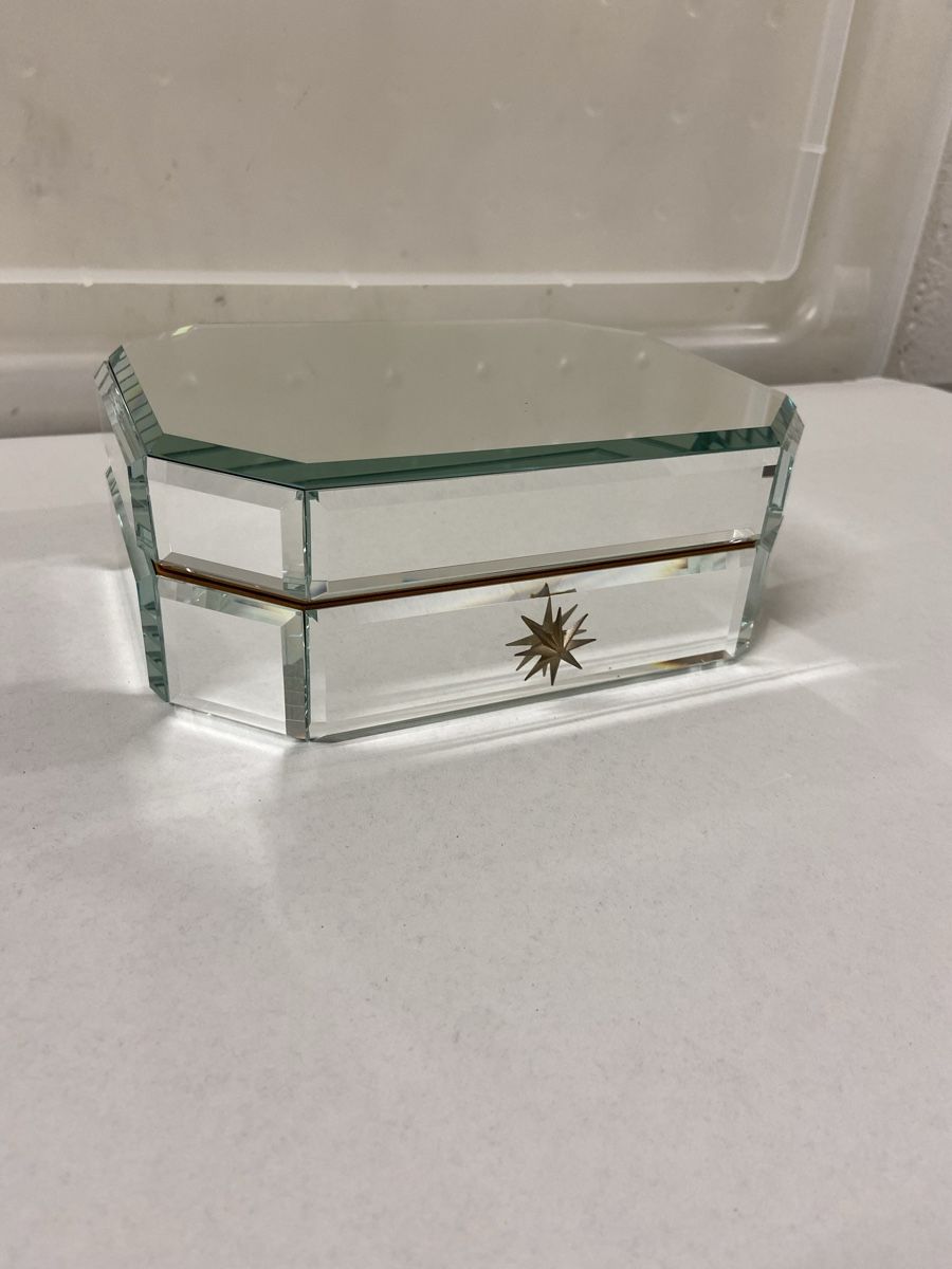 Schmuckkästen: Schatulle mit Spiegelglas  – Gebraucht aus Dietikon von brocki-eyra