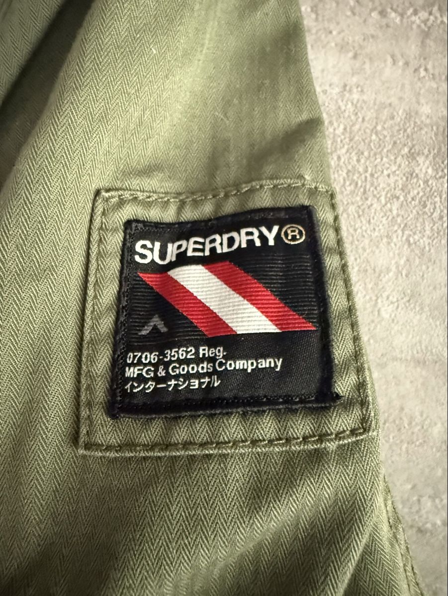 Superdry Giacche: Jacke von Superdry – Usato da Zürich venduto da hafnersh 1