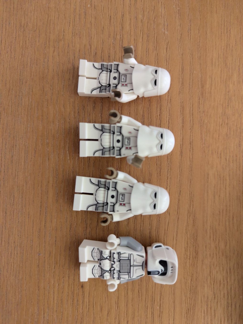 Lego Spielzeuge: LEGO Star Wars Snowtrooper Battle Pack + Han Solo – Gebraucht aus Solothurn von WyssTobi 3