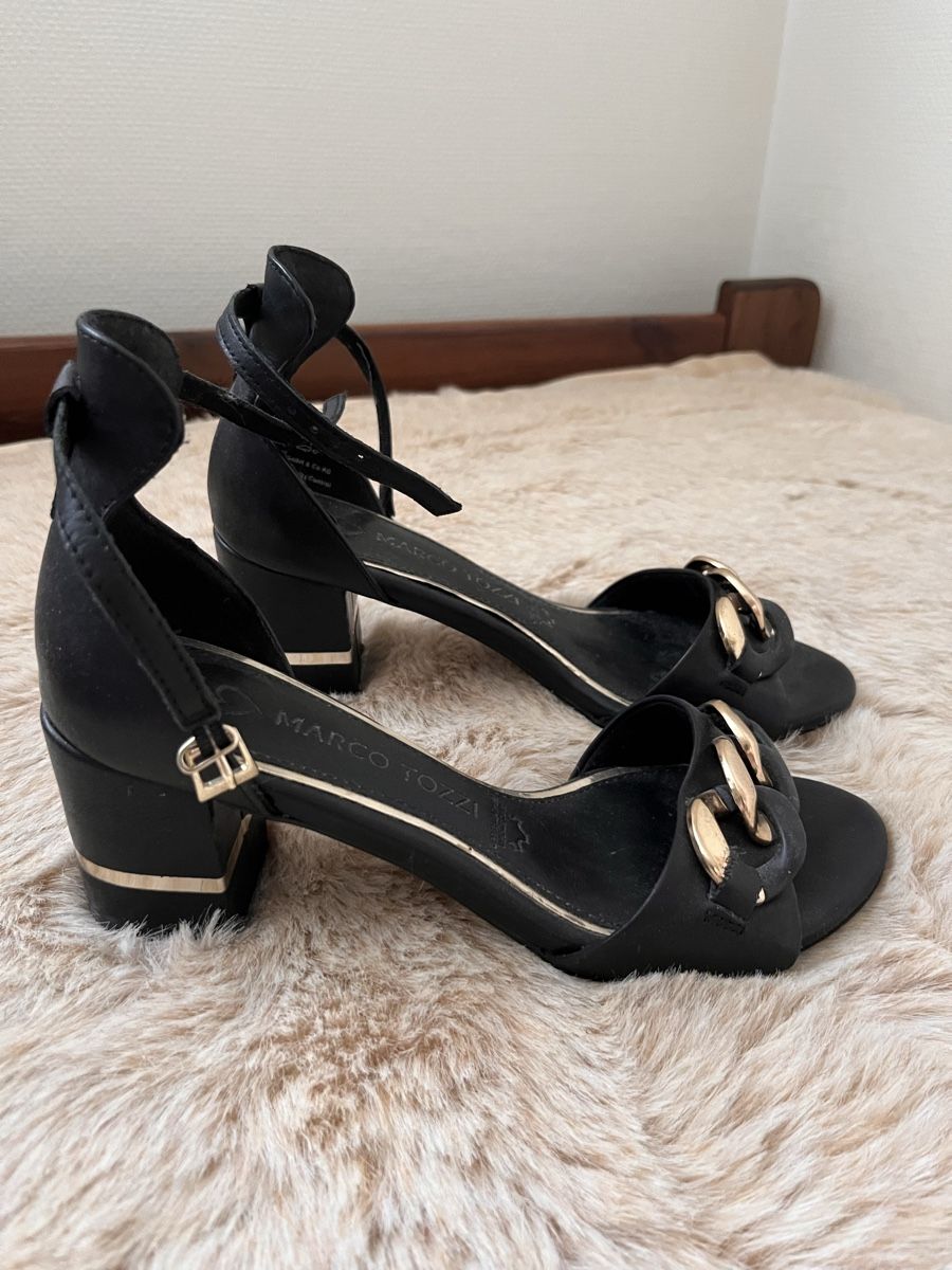 Chaussures femmes: Damen Schuhe top – D'occasion à St. Margrethen SG par Lillicasso