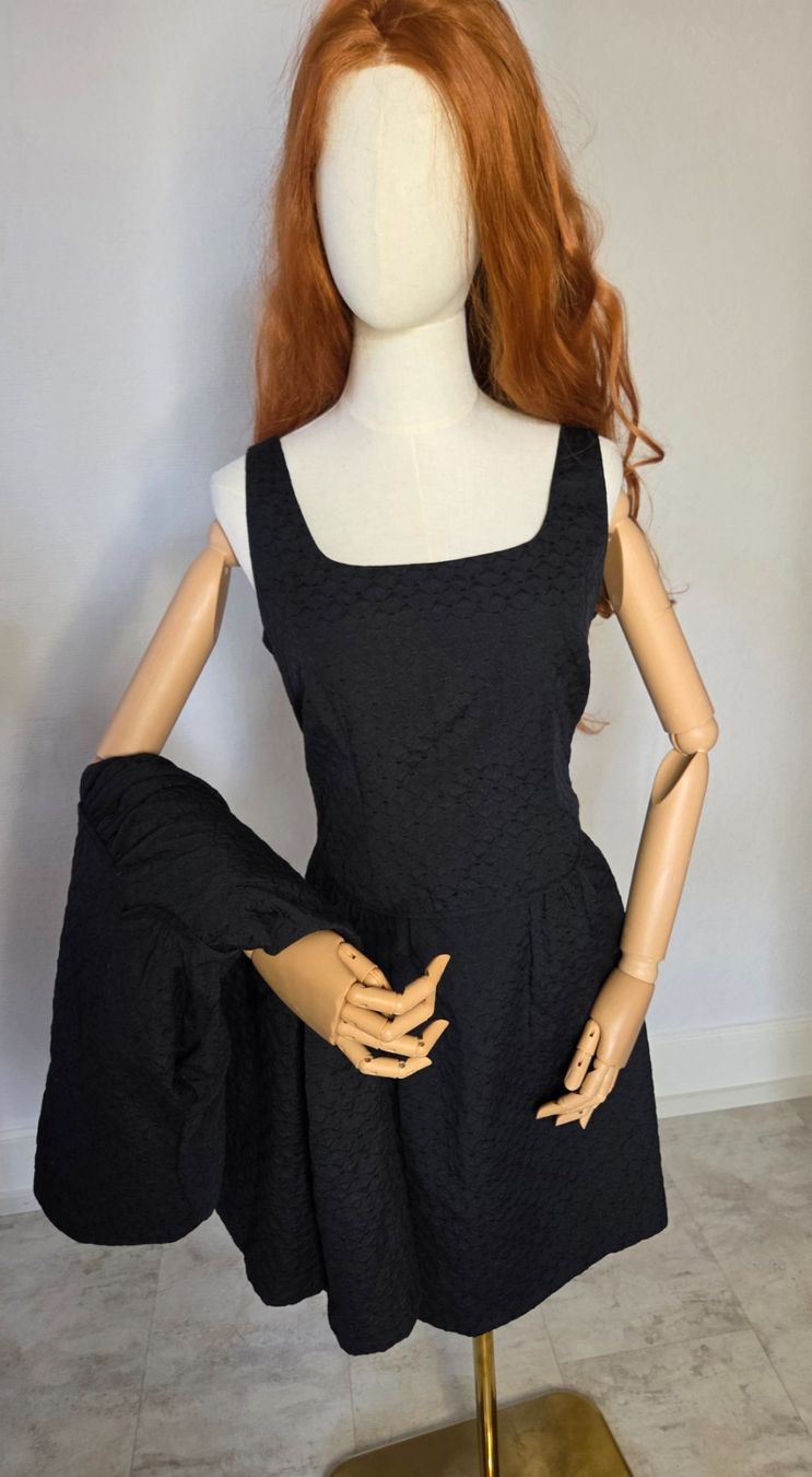 Costumi: Set Hoss Intropia – Usato da Leissigen venduto da ali_k9v8 1