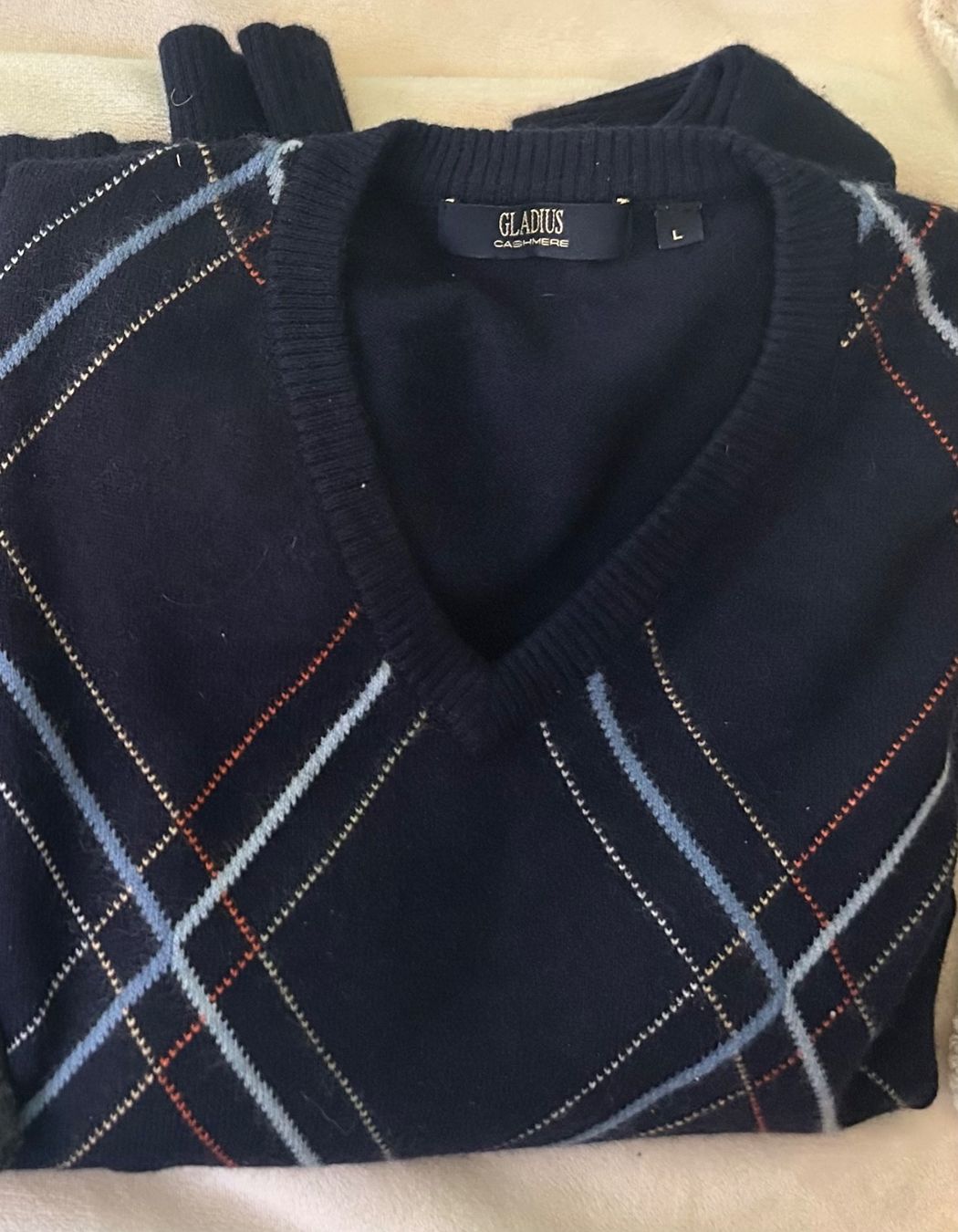 Maglioni & Felpe: Nuovo pullover in cashmere – Nuovo (secondo la descrizione) da Rivera venduto da ValeShop