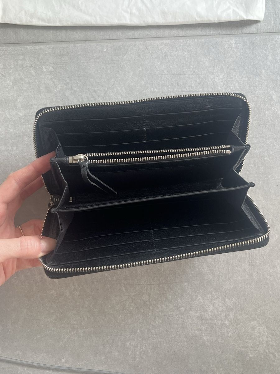 Balenciaga Portafogli: Balenciaga Portemonnaie – Usato da Oberrohrdorf venduto da S.Marisa 1