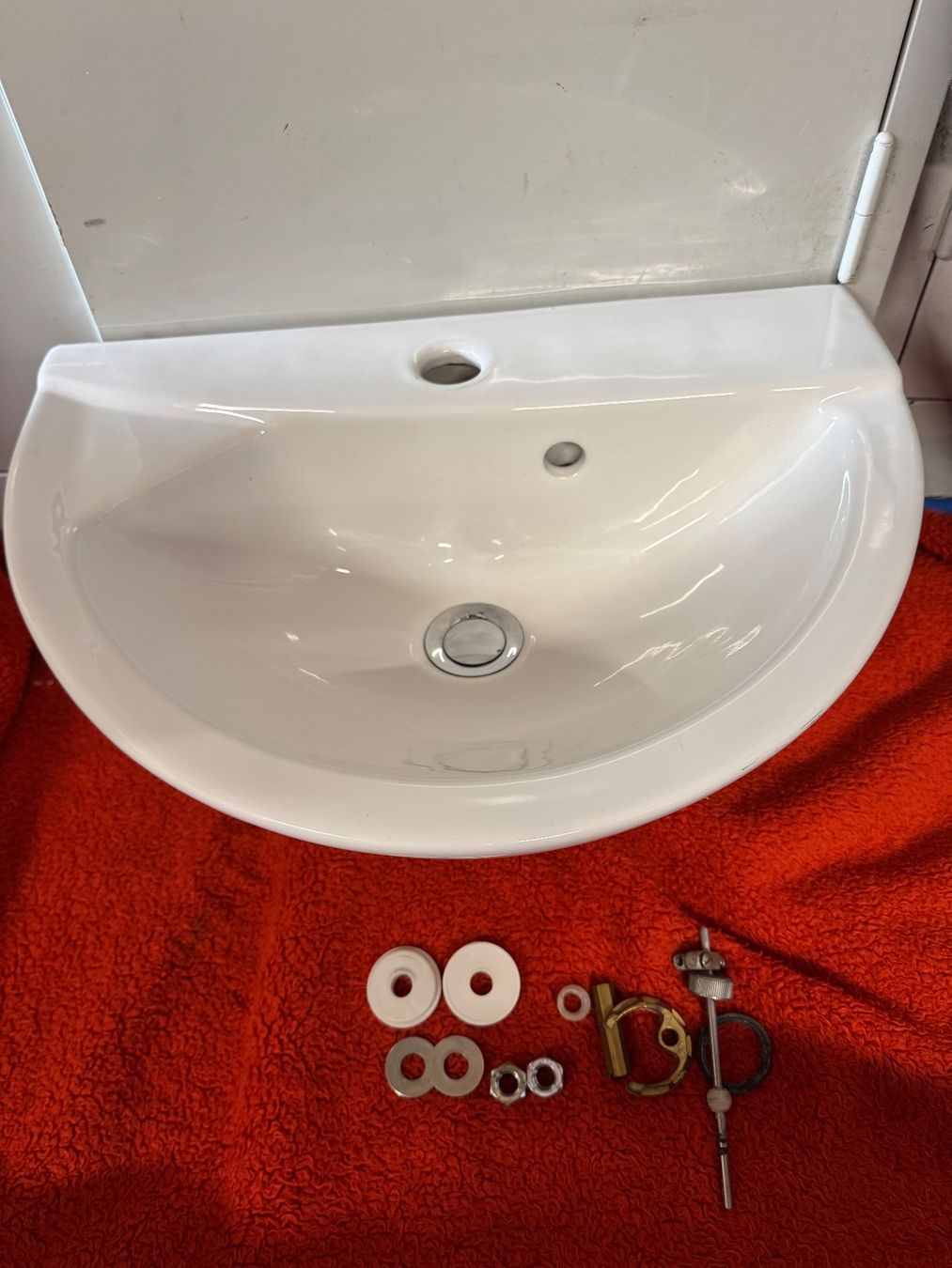 Spülbecken & Waschbecken: Lavabo, guter Zustand! – Gebraucht aus Buchs von Mayger 1