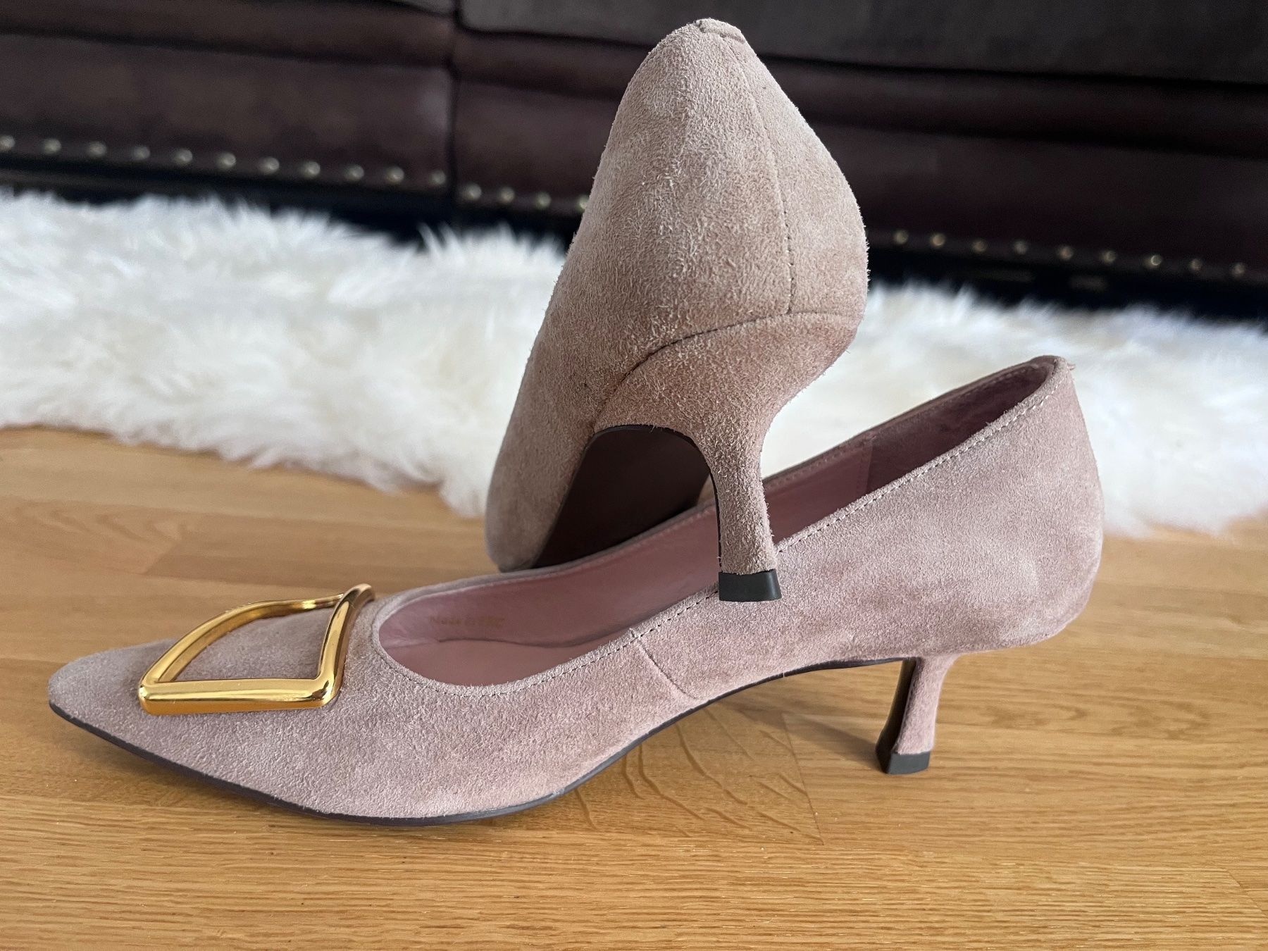 Coccinelle Scarpe da donna: Coccinelle Pumps Gr. 36 Veloursleder – Usato da Arbon venduto da chu_s85c