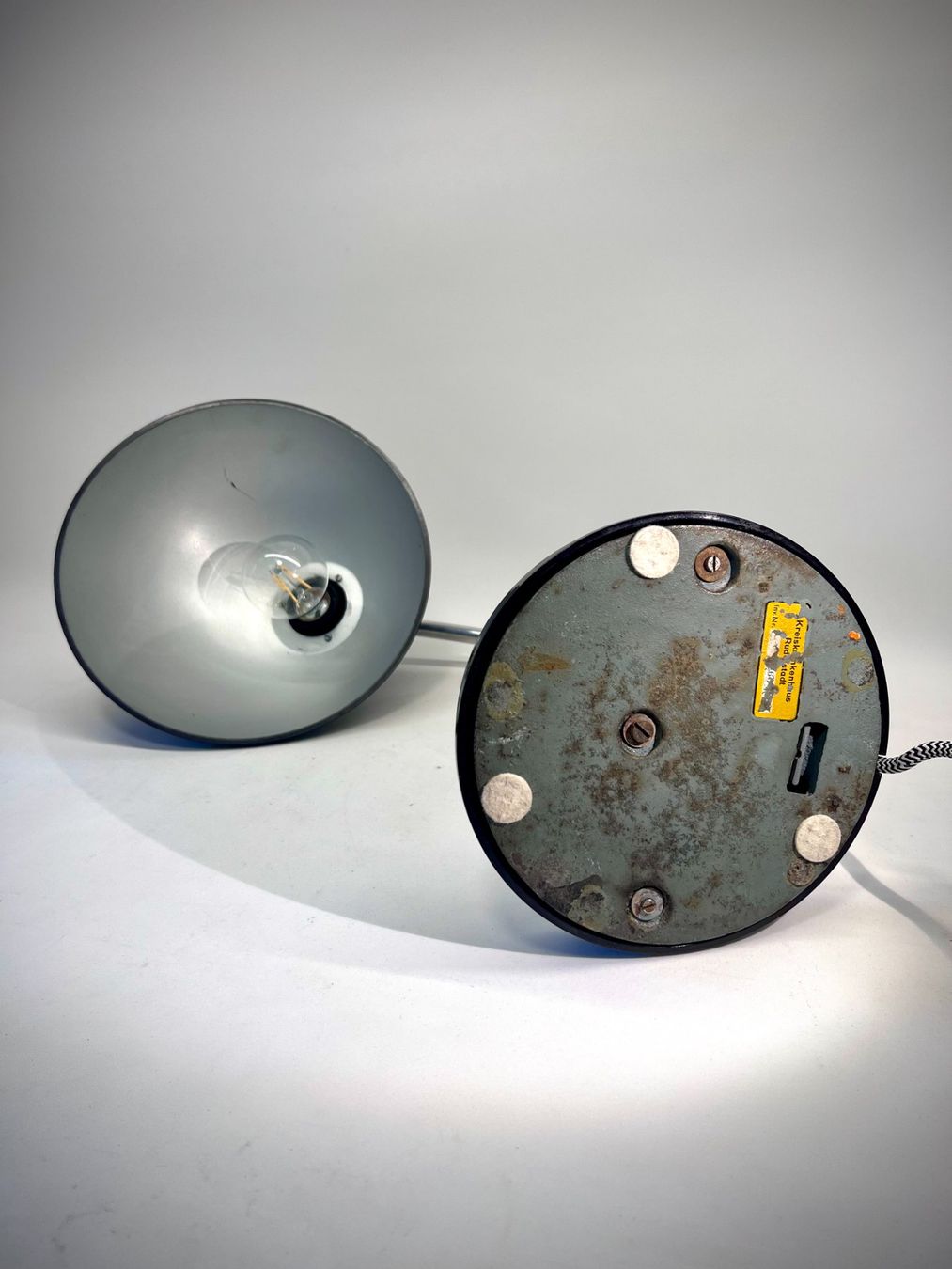 Lampade: Bauhaus Bakelit LBL Tischlampe 1950er – Usato da Männedorf venduto da MrAnderson 5