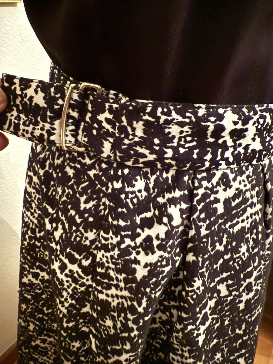 H&M Röcke: Jupe H&M – Neu (gemäss Beschreibung) aus Neuchâtel von ass_gdc7 2