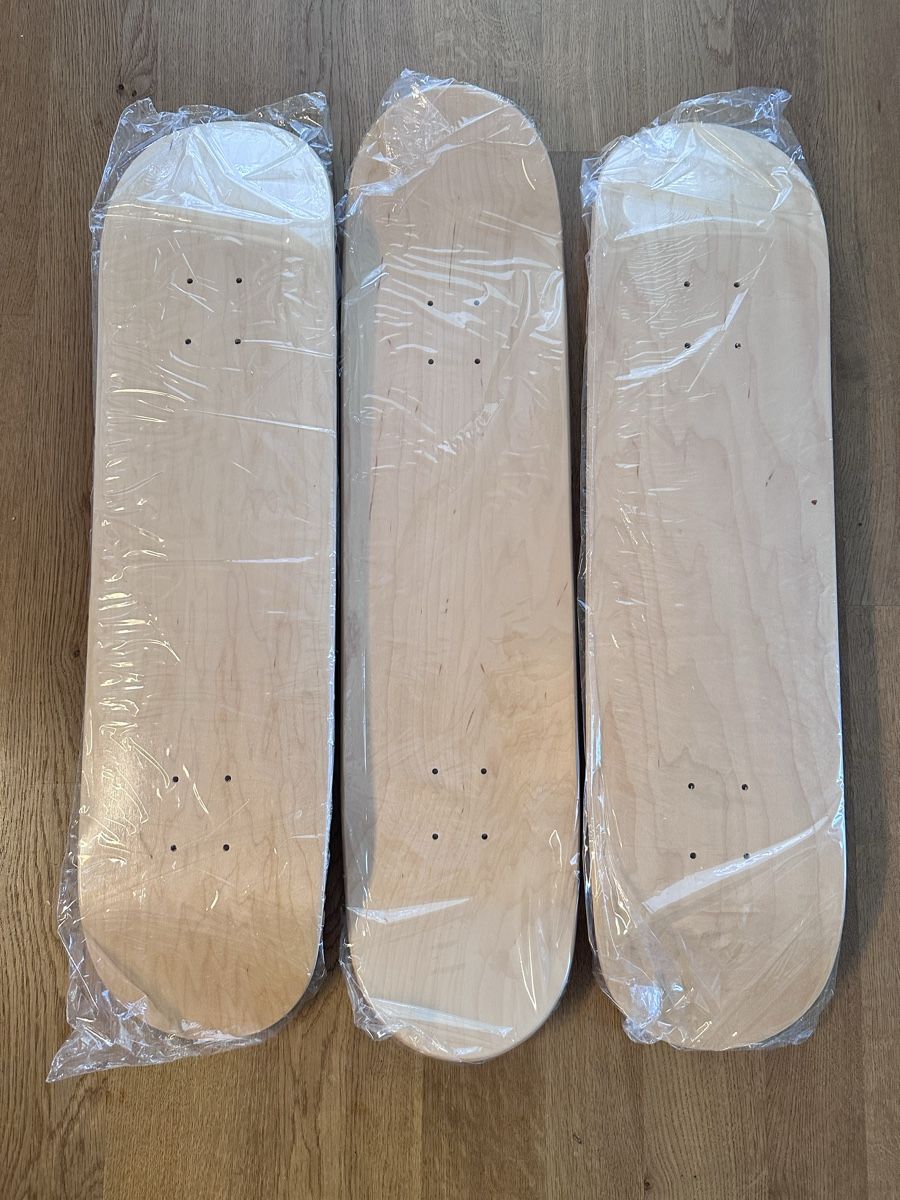 Skateboards: 3x Skateboard Plain Deck Maple Wood – Neu und originalverpackt aus Zürich von Ghibli30