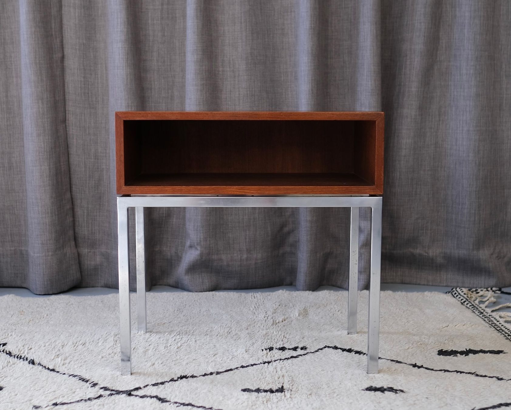 Knoll Tables: Side table, console by Florence Knoll 1960's – D'occasion à Bern par Zmodern_VIN 1