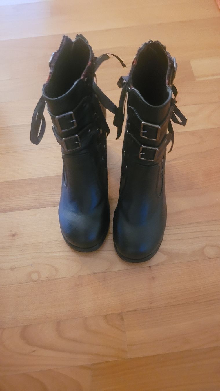 Scarpe da donna: Gothic Stiefeletten Damen – Nuovo (secondo la descrizione) da Seltisberg venduto da Jerrys_Modellbau 2