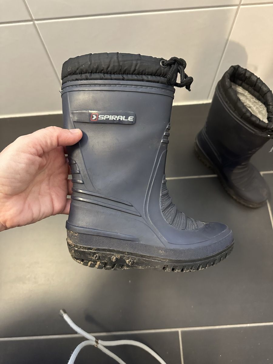 Scarpe da uomo: Warme Winterstiefel, Grösse 28 – Usato da Steinhausen venduto da Corinne40149 4