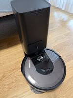 iRobot Roomba i8+ Saug- und Wischroboter (Schwarz)