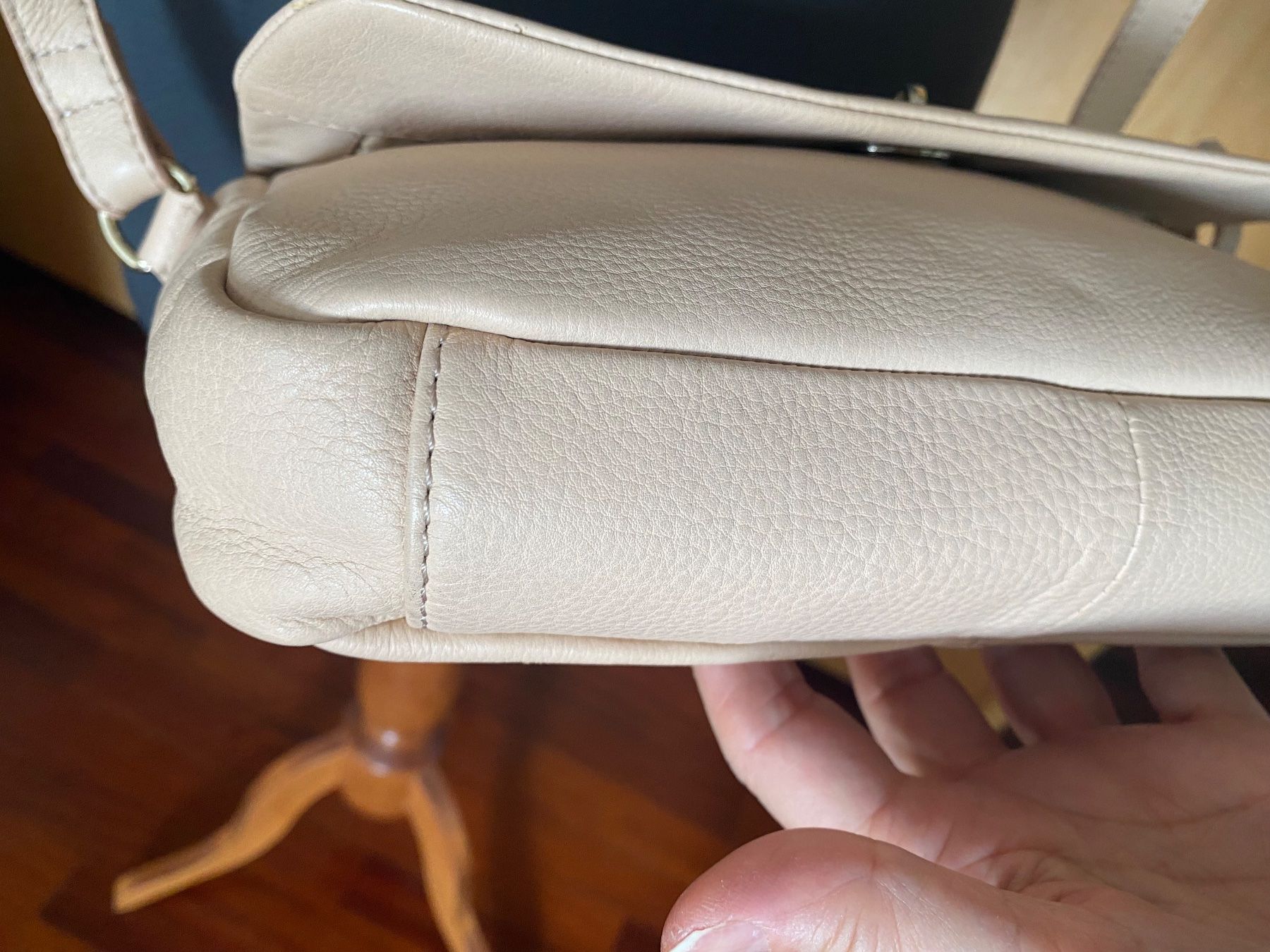 Maddison Borse da donna: MADDISON Premium Umhängetasche – Usato da Besazio venduto da BagCycle 8