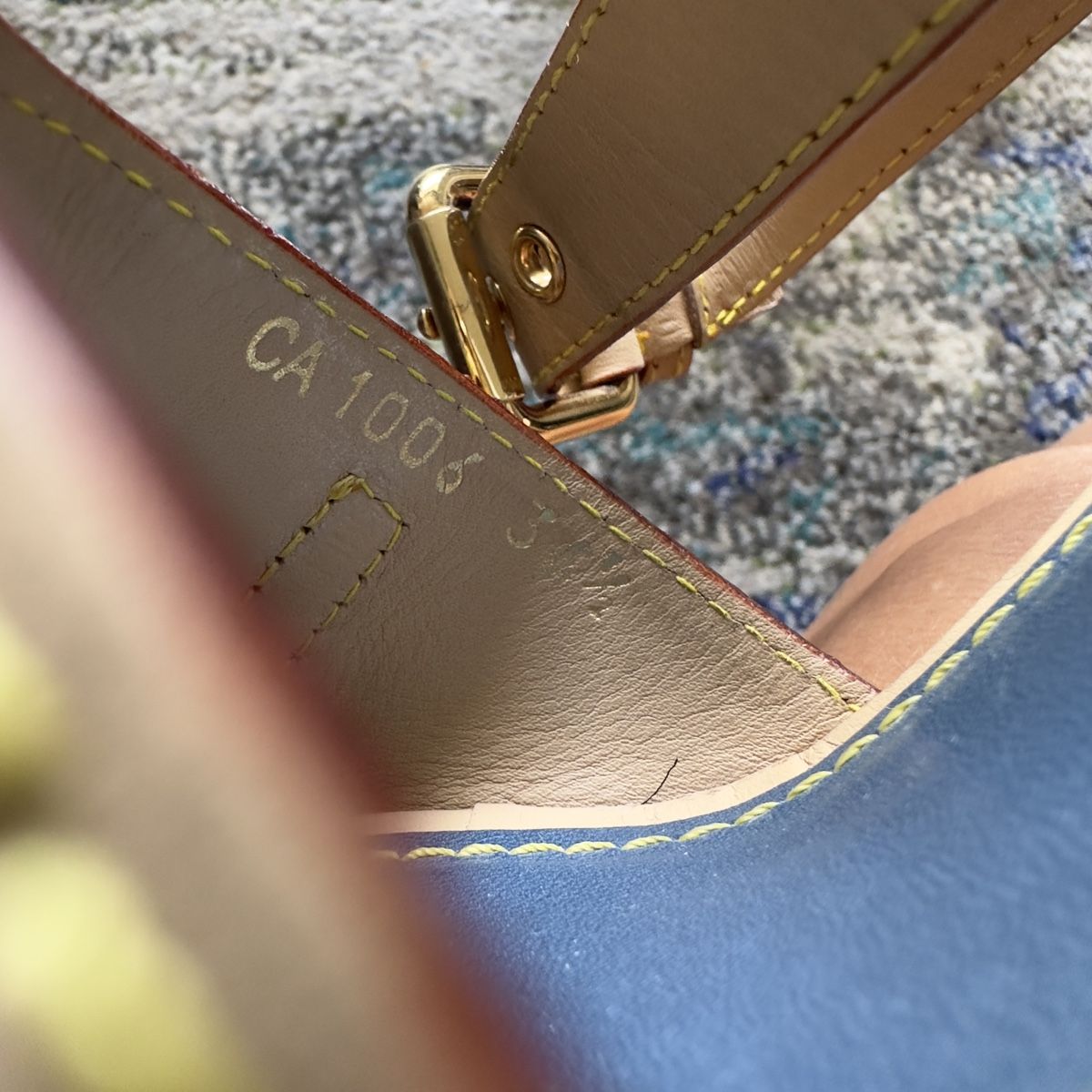 Louis Vuitton Chaussures femmes: Louis Vuitton Sandales – D'occasion à Genève par Milana89 4