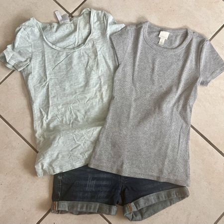 Short et T-Shirts (3 pièces)