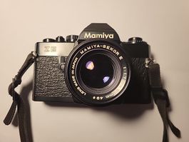 Mamiya ZE + Sekor E 50mm f/1.7 Tasche #345