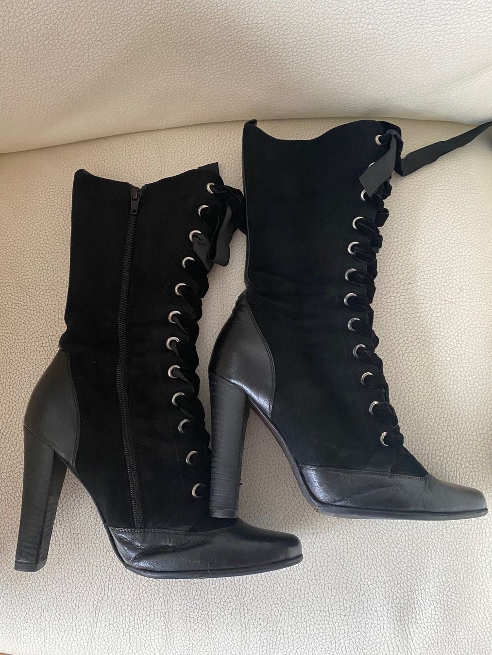 Scarpe da donna: Suede high heel boots – Usato da Zürich venduto da Yuece