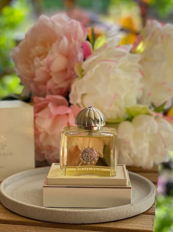 leather sadah amouage