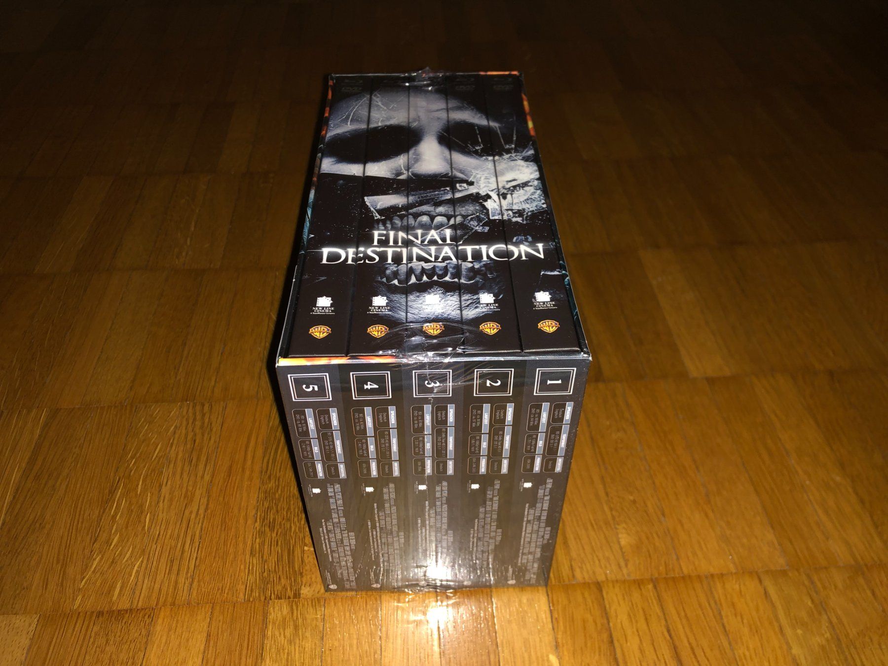 Tutti i DVDs: Final Destination 1-5 - 5 MEDIABOOKS - SCHUBER - UNCUT – Nuovo e nell'imballaggio originale da Basel venduto da havsok 2