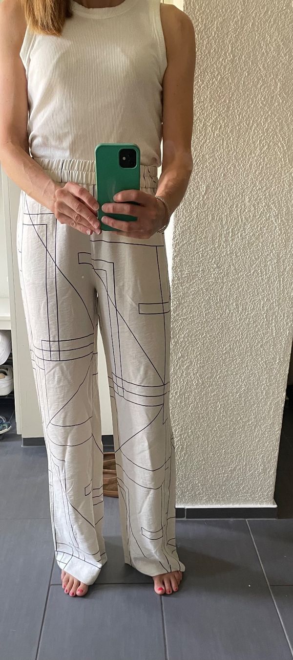 Zara Hosen: Zara Hose neu – Neu (gemäss Beschreibung) aus Winterthur von madame05