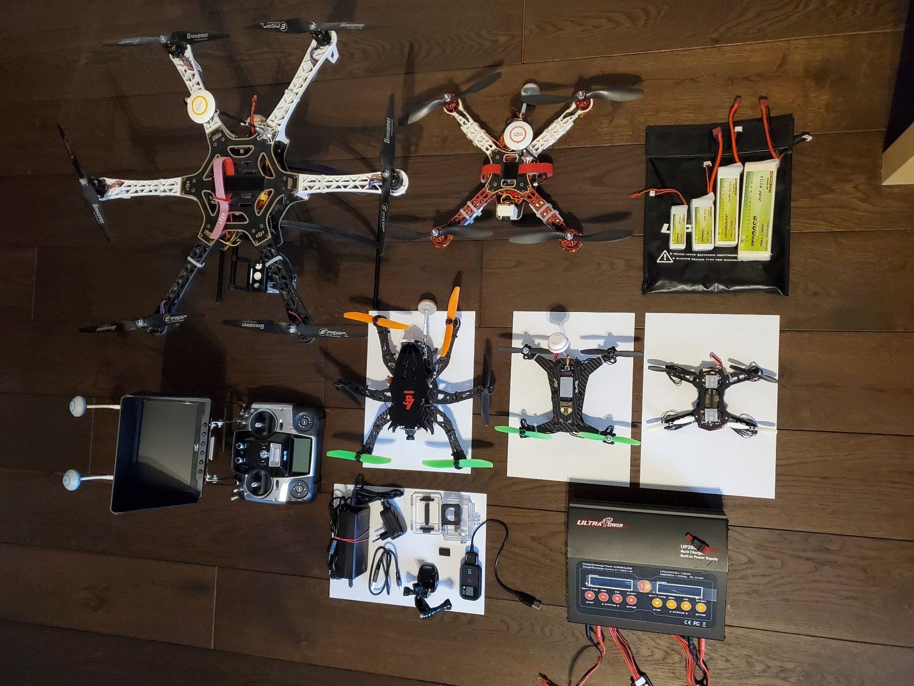 DJI Modellismo RC: Diverse Dronen inkl Fernsteuerung – Usato da Glarus venduto da Snoty