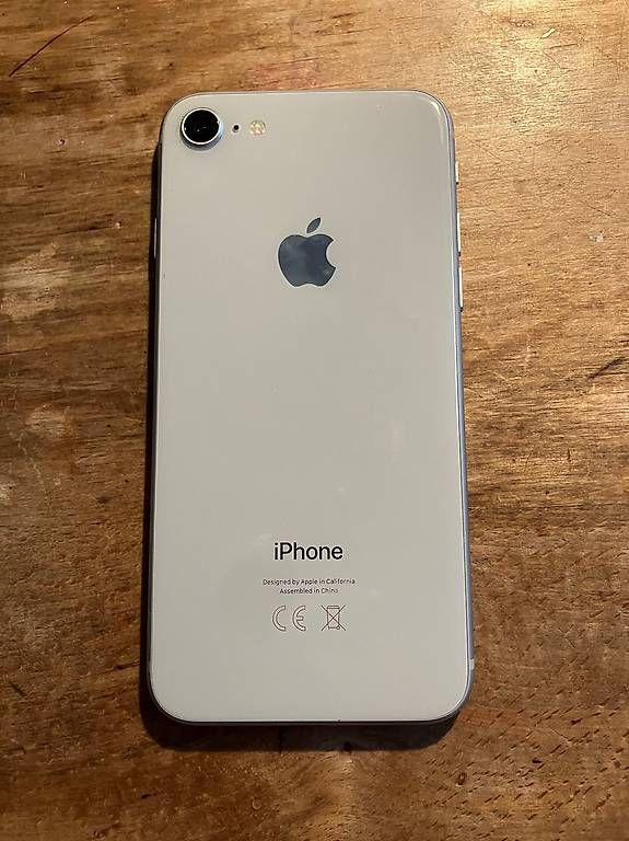 Telefoni cellulari / Smartphones: Ihone 8 64GB – Usato da Sennhof (Winterthur) venduto da FinnMcCool 2