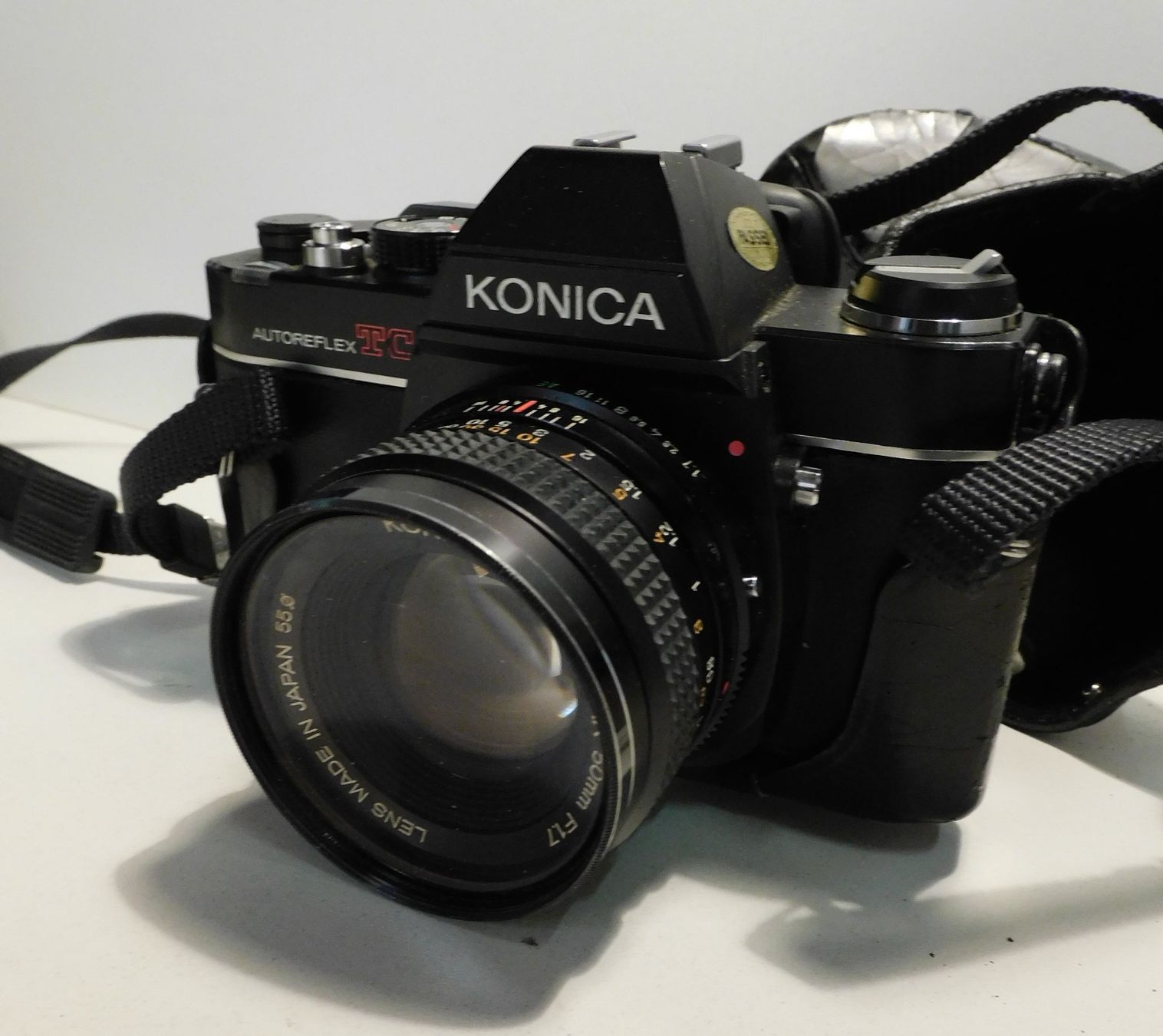 Konica Kamera: Fotoausrüstung Konica Autoreflex TC mit 2 Objektiven – Gebraucht aus Sursee von 76 1