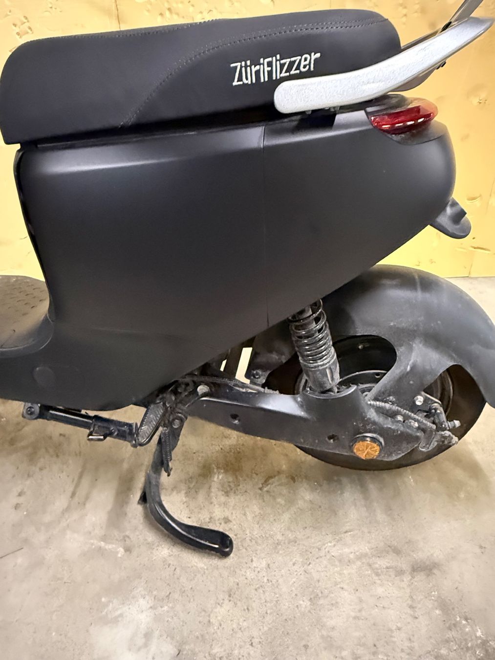 Züriflizzer Scooters: City One S - E-Roller (Züriflizzer) – D'occasion à Riniken par Lazitto 7
