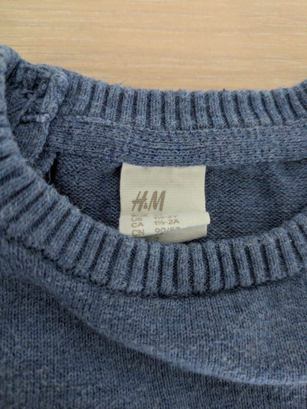 H&M Maglioni & Felpe: Pullover von H&M, Grösse 92 – Usato da Kölliken venduto da mic_9n9d 1