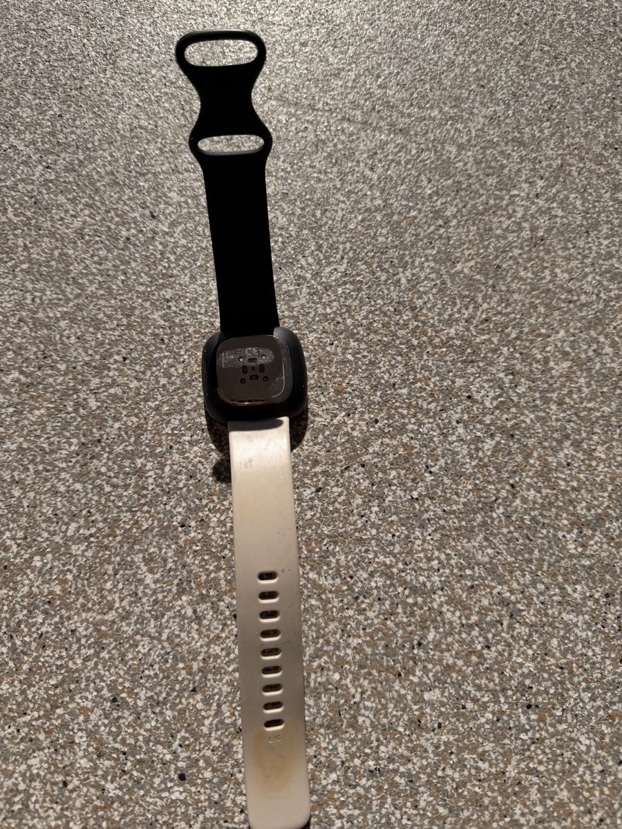 Fitbit Smartwatch: Fitbit Sense Smartwatch – Gebraucht aus Bühler von kammera2002 3