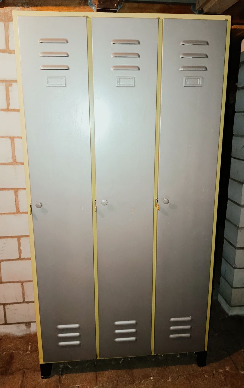 Armadi: hipper Spint, Metallschrank, Garderobe – Usato da Oberägeri venduto da SaniBeach 3