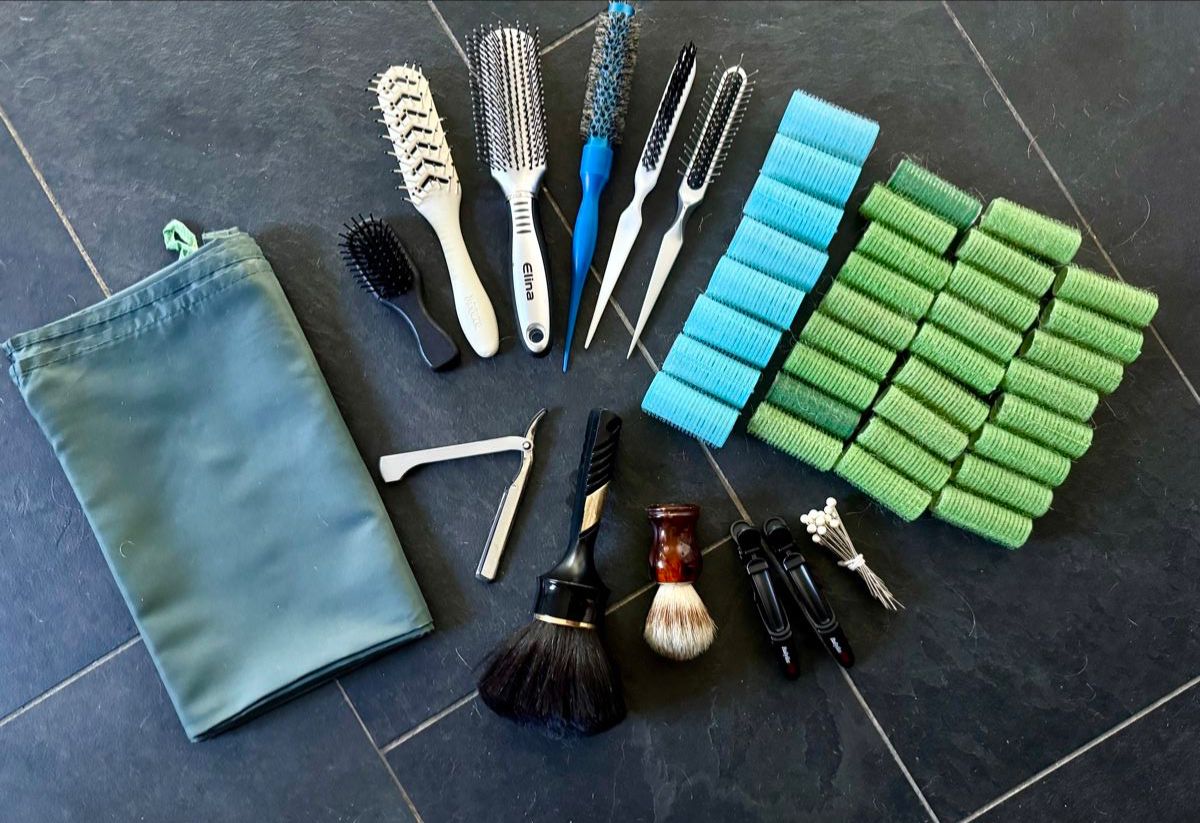 Altro per la cura dei capelli: Coiffeur Profi Set - Ideal für Einsteiger -TOP – Nuovo (secondo la descrizione) da Gurmels venduto da topsommer