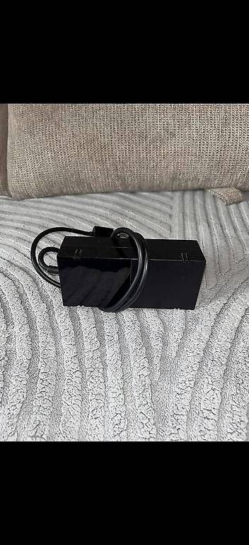 Consoles: Microsoft Xbox One 500 GB mit Controller und Netzteil – D'occasion à Steffisburg par en1sz21 2