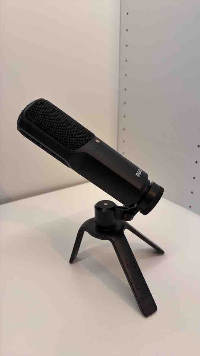 Røde Mikrofone: Rode NT-USB Mini Microphone with Tripod and Cable – Neu (gemäss Beschreibung) aus Bern von eli_79j5 1