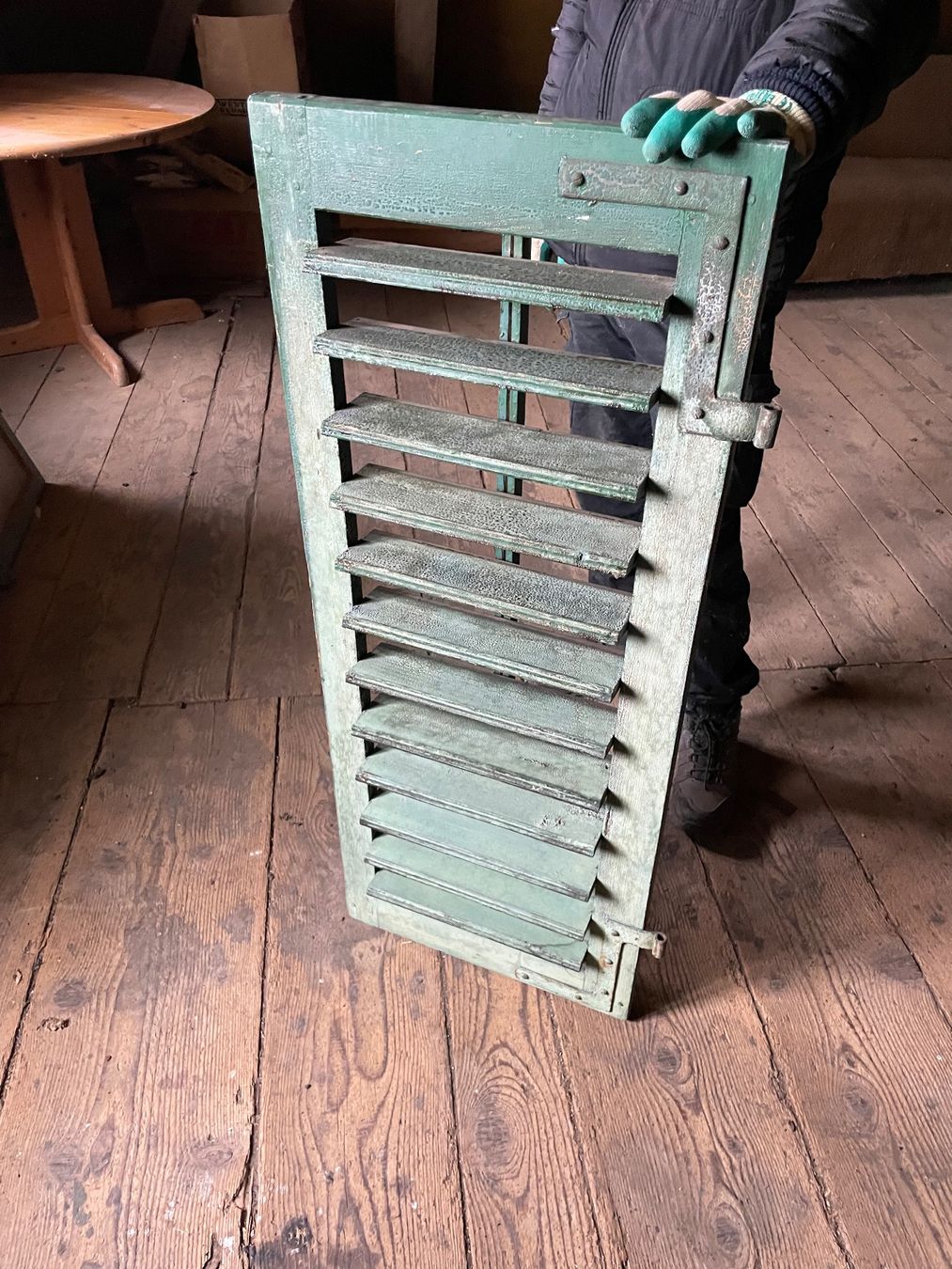 Volets: 20 gut erhaltene Schalosien – D'occasion à Altendorf par urm_xt72