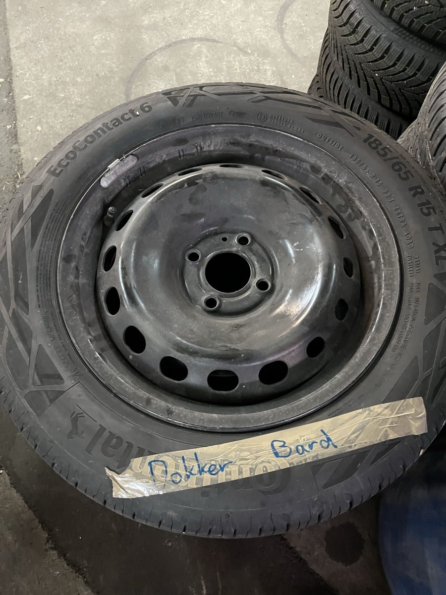 Pneumatici & Ruote complete: Dacia Dokker Sommerrad Continental – Usato da Kräiligen venduto da tisala 1