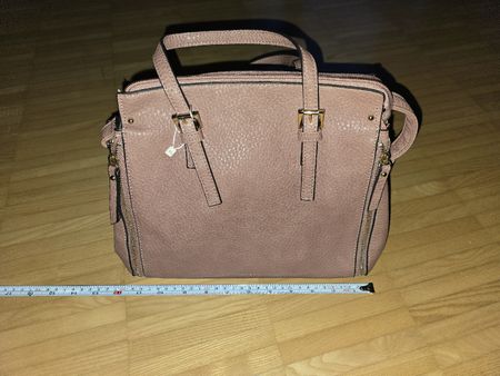 Rosa Handtasche, ungetragen