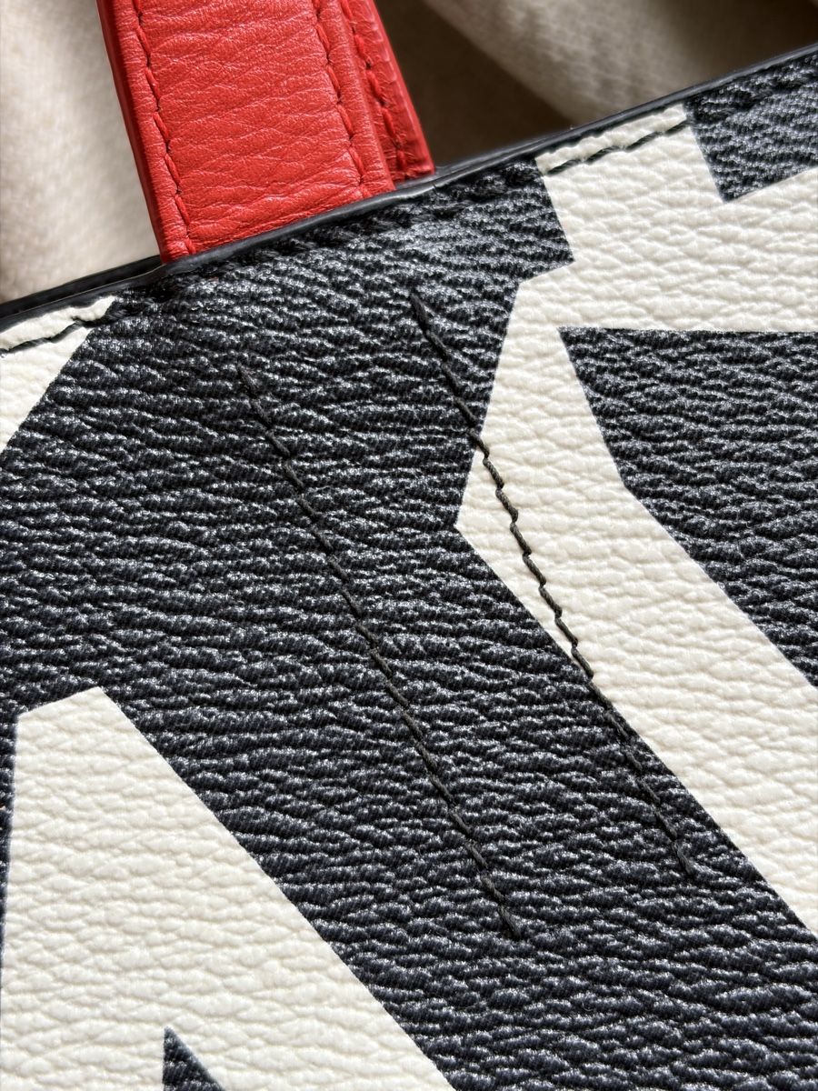 Jil Sander Sacs: Jil Sander Navy Bag – D'occasion à Lausanne par Agent_Cooper 4