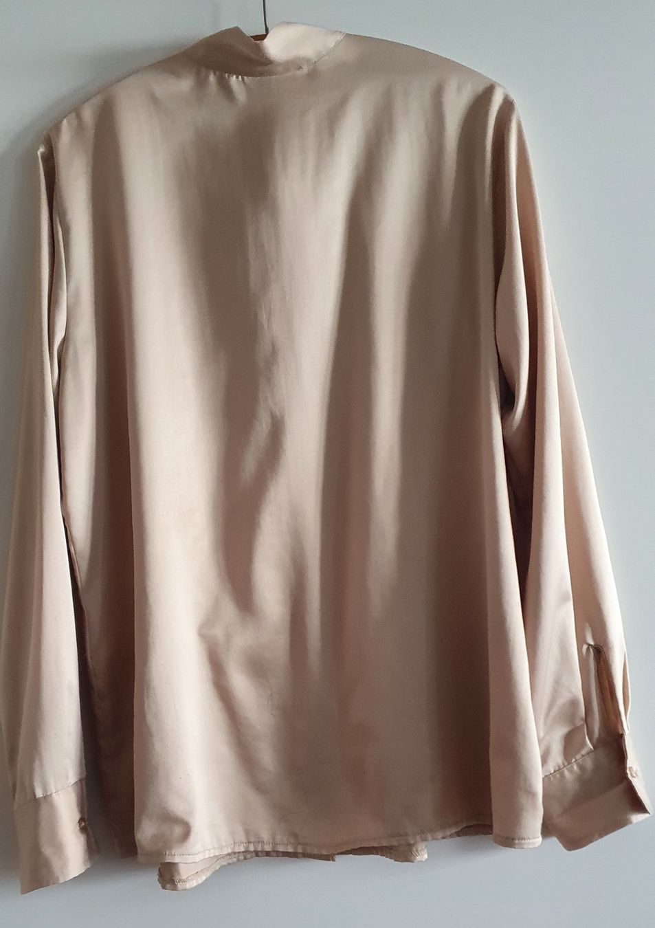 Blusen: Satin Schluppenbluse, Gr. 42, Clarina – Gebraucht aus Niederlenz von clea50 1