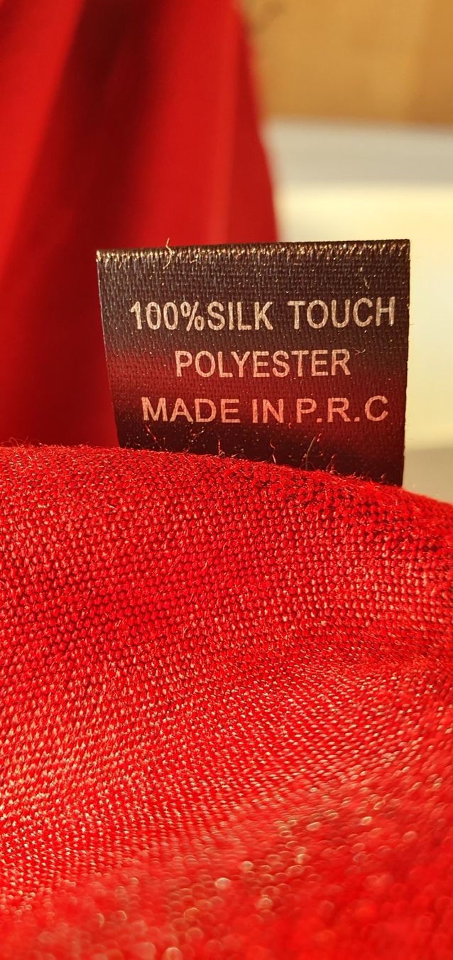 Foulard & Sciarpe: Schal bordeauxrot silk-touch Neu 165x67cm – Nuovo e nell'imballaggio originale da Stansstad venduto da InStyle8 9