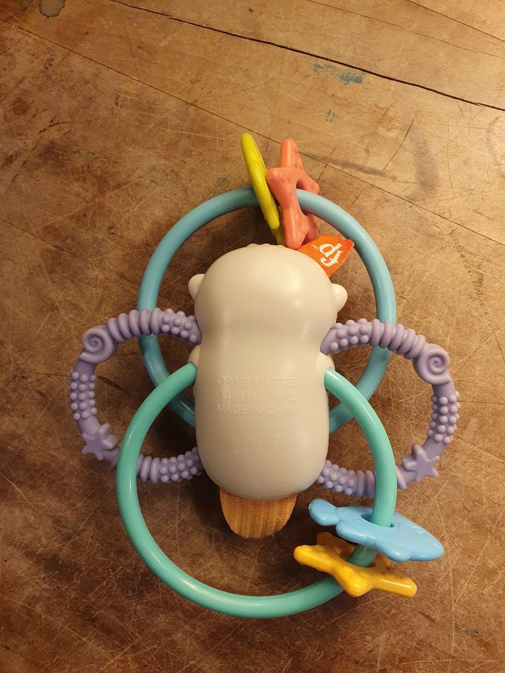 Fisher-Price Giocattoli: Fisherprice Babyrassel Otterfigur – Usato da Zürich venduto da loosebone 2