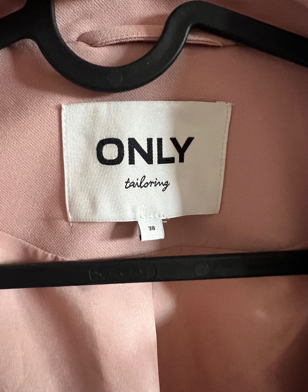 Only Giacche: Only Blazer rosa / Grösse 38 – Usato da Effretikon venduto da YaMn 4