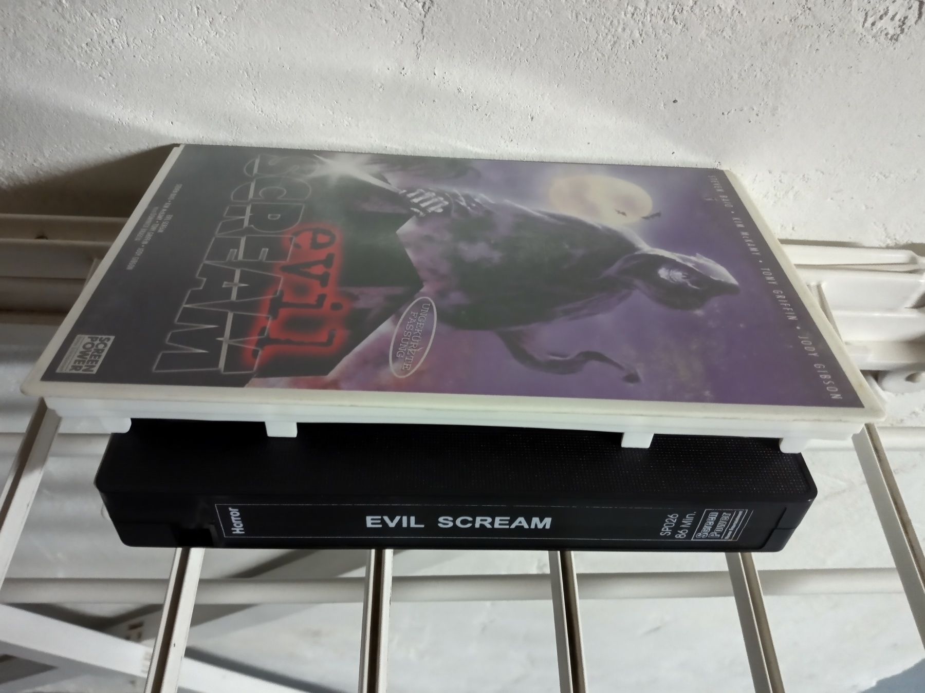 Tutti i VHS: VHS EVIL SCREAM SCREEN POWER VIDEO UNCUT HORROR – Usato da Brienz BE venduto da INTERNALFIRE 2