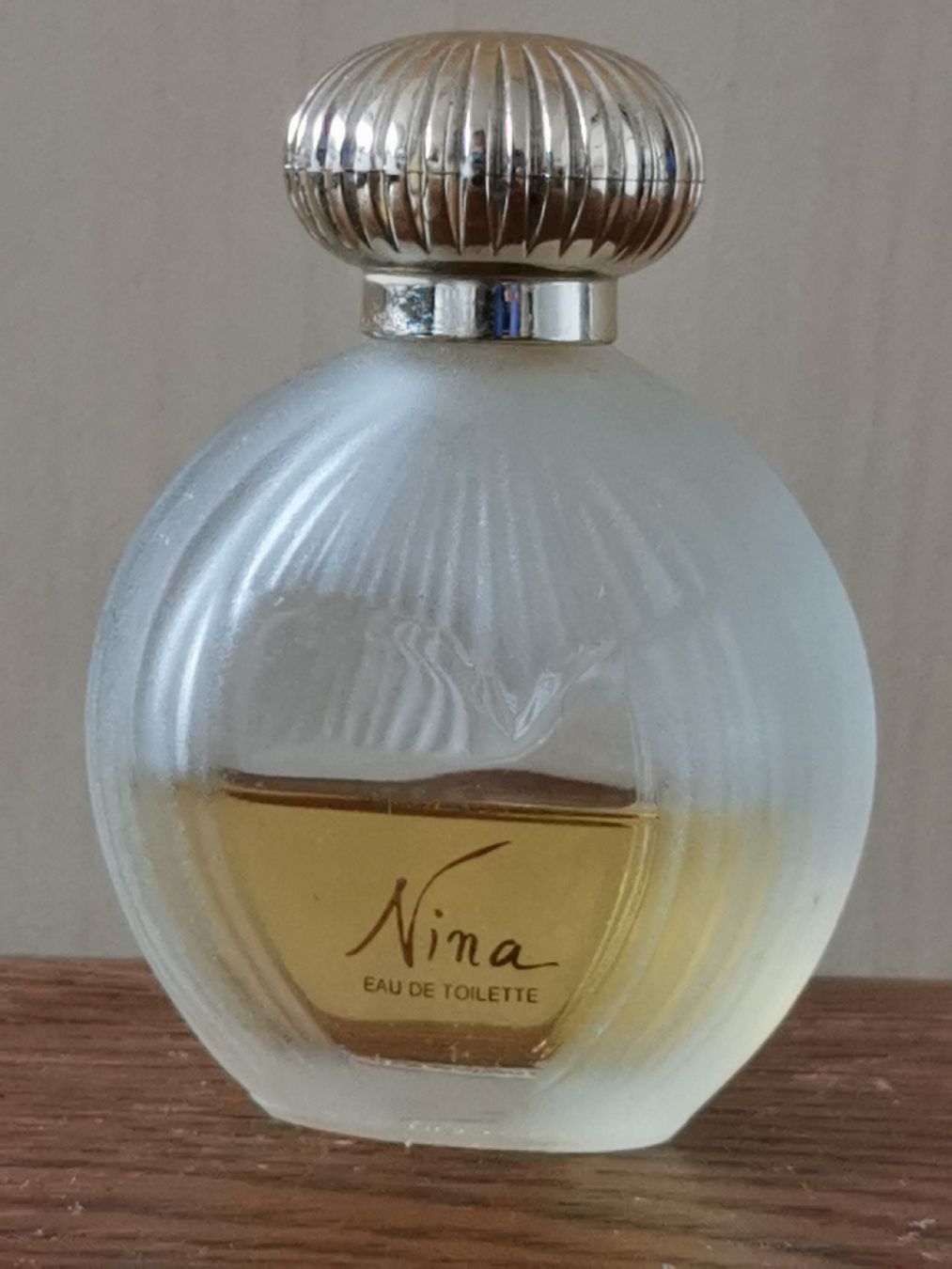 Nina Ricci Profumi & Eau de Toilette: Nina Ricci Parfüm 15 ml. – Usato da Schlieren venduto da vlalif 1