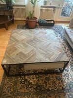 Wohnzimmertisch aus Holz